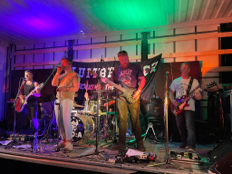 Samstag 08.03.2025 - róisin dubh und The Black Sheep live im Schabreu