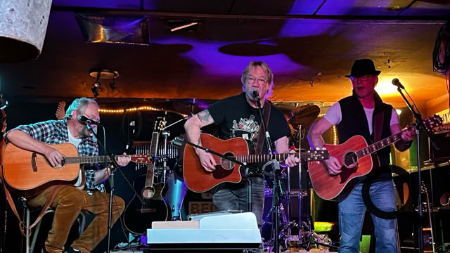 Axel Uhde und THE BEG TOO live in concert im Schabreu in Braunschweig