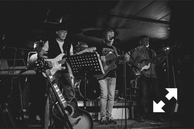Stutzki, die Band von Tutti, dem Inhaber des Schabreu in Braunschweig. Keine Coverband. Alles eigene Songs live