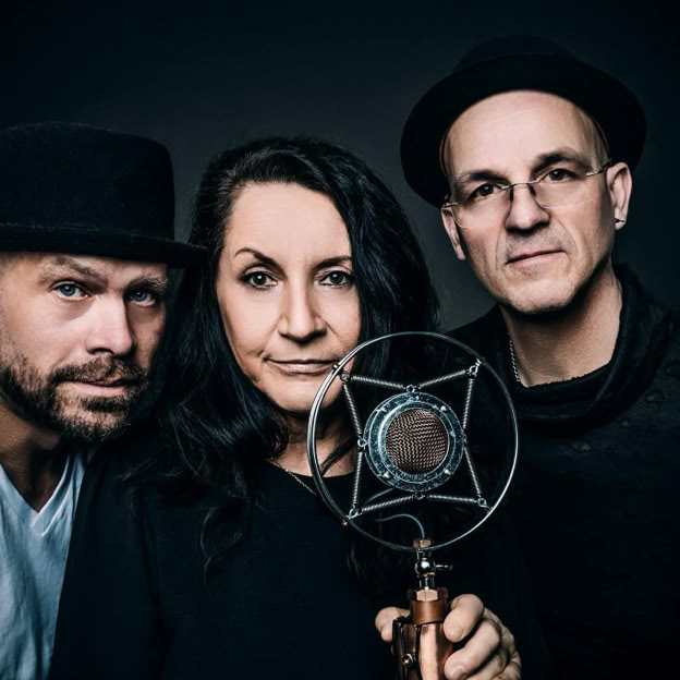 Weltraumsofa live im Schabreu in Braunschweig