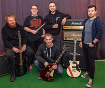 Samstag 08.03.2025 - róisin dubh und The Black Sheep live im Schabreu