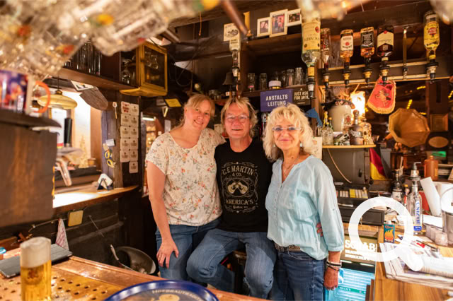 Das Team im Schabreu von links Kerstin, Tutti und Gabi