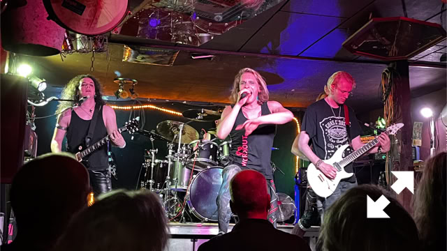 Night Laser rocken live im Schabreu in Braunschweig