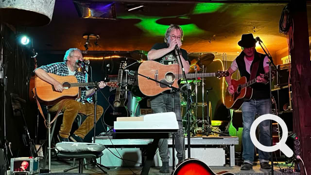 Axel Uhde und THE BEG TOO live in concert im Schabreu in Braunschweig