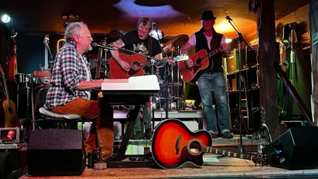 16.01.2023 Axel Uhde und THE BEG TOO live im Schabreu